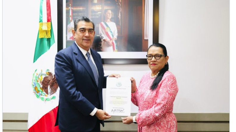 Sergio Salomón Céspedes tomó posesión oficial en el INM