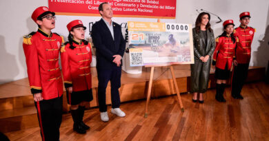 Con billete de Lotería Nacional conmemoran Centenario de la LMB
