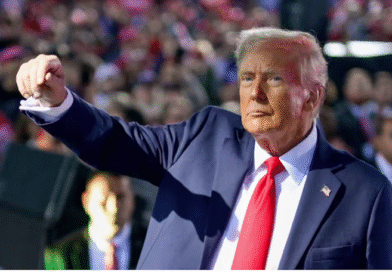 Donald Trump eleva al 50% los aranceles al acero y aluminio