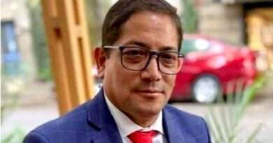 Comerciantes de La Paz señalan a líder de tianguistas por presuntos cobros y control de espacios públicos