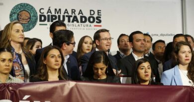 PAN presenta solicitud de juicio político contra Rubén Rocha Moya