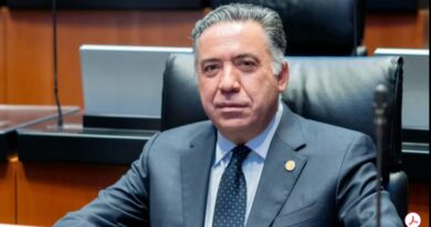 Enrique Inzunza pide licencia por tiempo indefinido