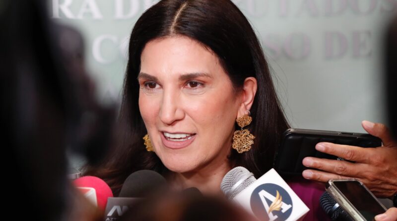 Traición a la Patria es acordar candidaturas con el narco