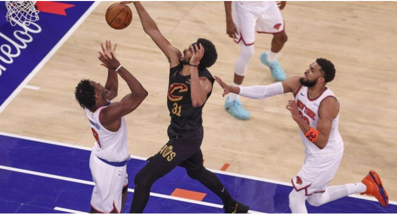 Los Knicks golpean primero; se imponen a los Cavaliers
