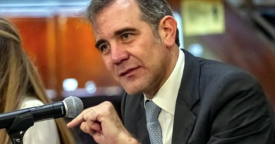 Refuta a Sheinbaum; Hay pruebas y denuncias contra Rocha Moya