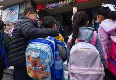 Brugada debe responder el por qué vacaciones escolares de casi tres meses