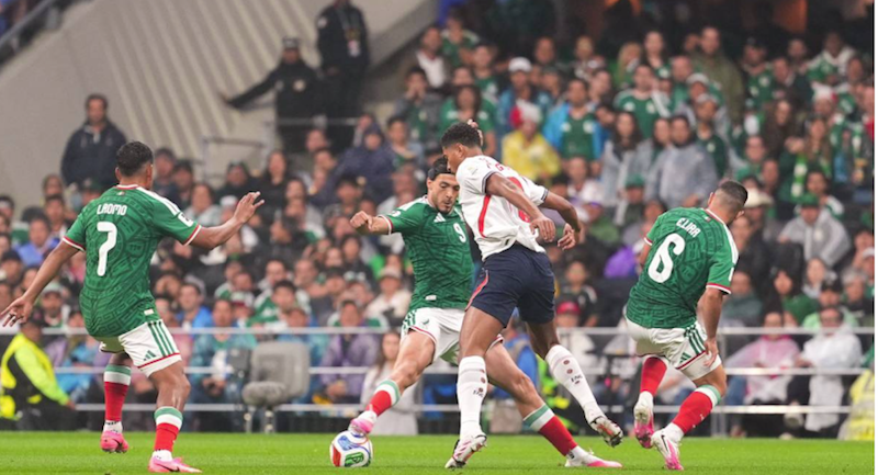 Inglaterra derrotó a  México  3-2 en los octavos de final