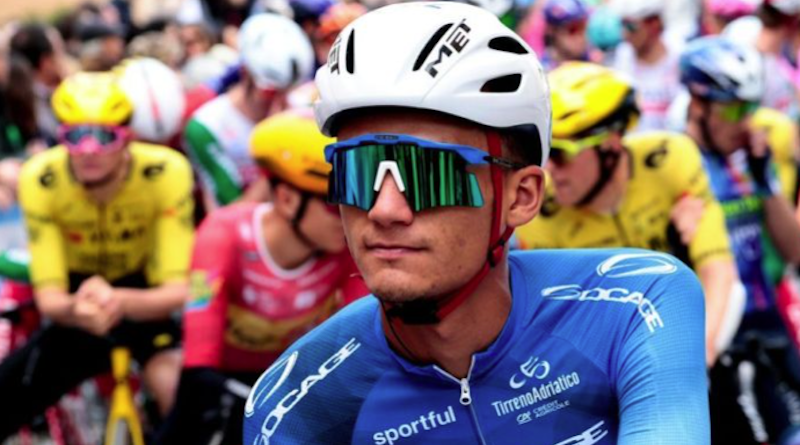 Isaac del Toro va por el triunfo en el Tour de Francia