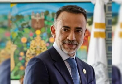Enjuician a alcalde de Metepec Fernando Flores, dice que sigue en su cargo