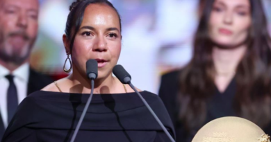 Charlyn Corral hace historia, ganó el Balón de oro